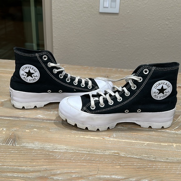 Converse Chuck Taylor All Star Lugged High Tops - Picture 5 of 14